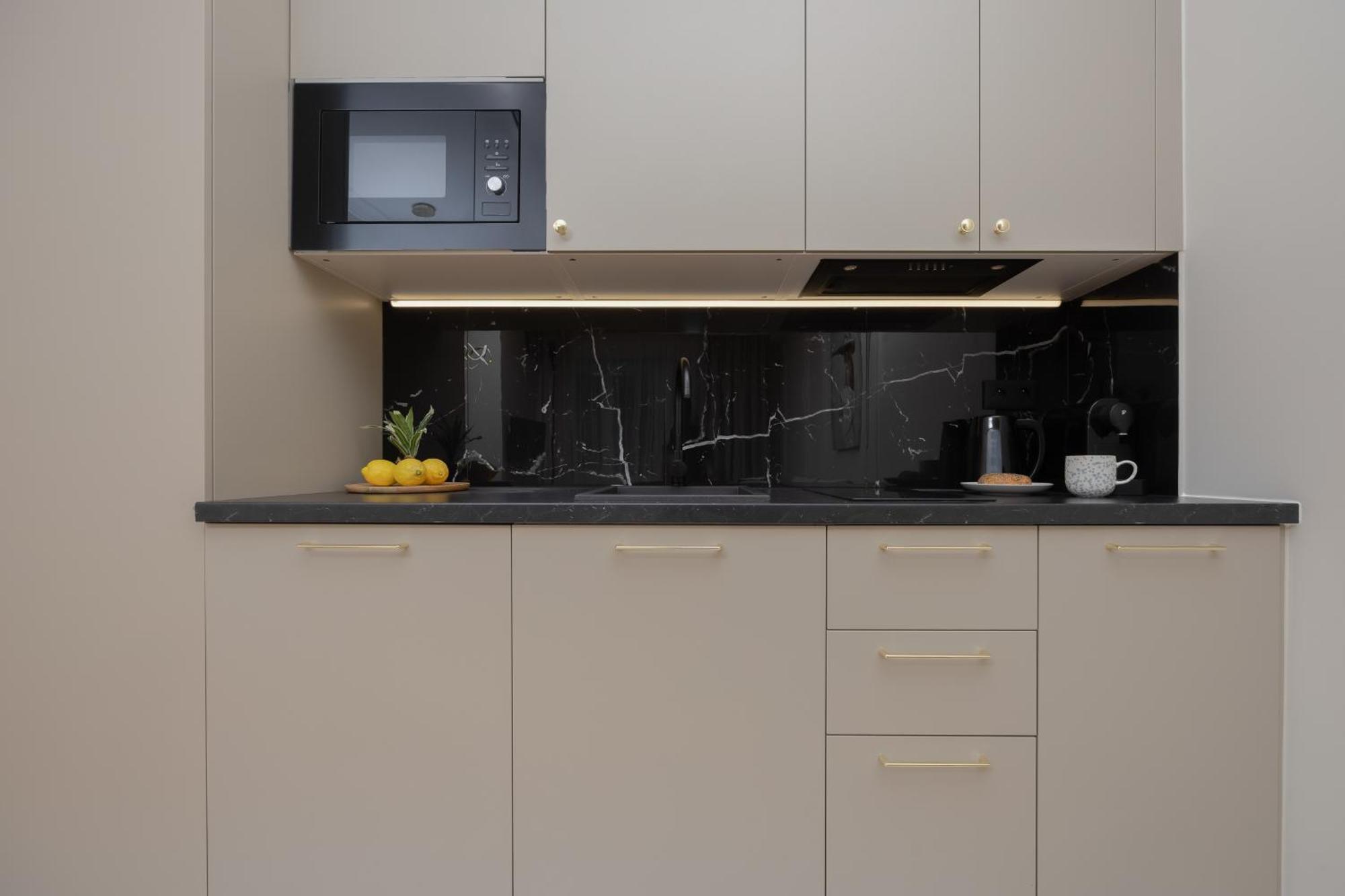 Elegant Apartments Grojecka In Warsaw By Noclegi Renters Bagian luar foto